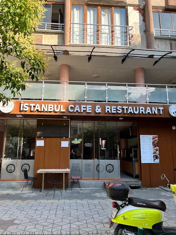 Mengen Et Döner Yemek Salonu & İstanbul Cafe Restaurant