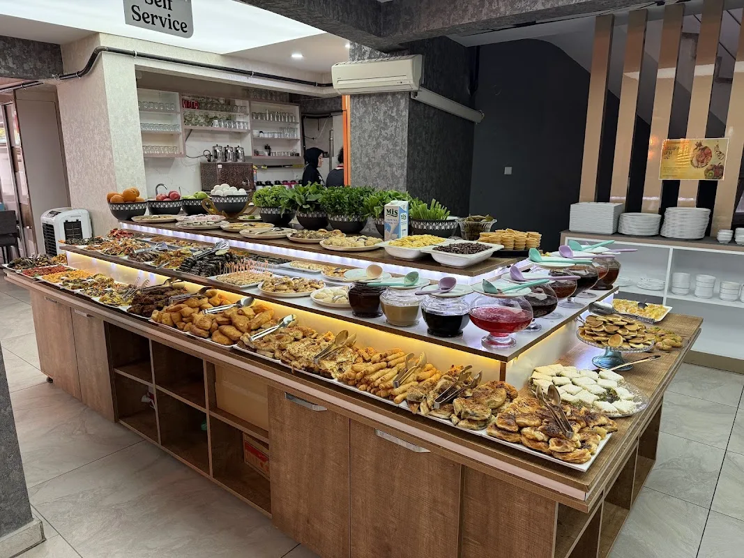 ŞENER AÇIK BÜFE KAHVALTI SALONU