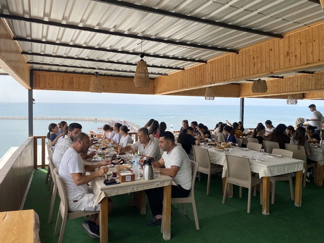 Yakamoz cafe