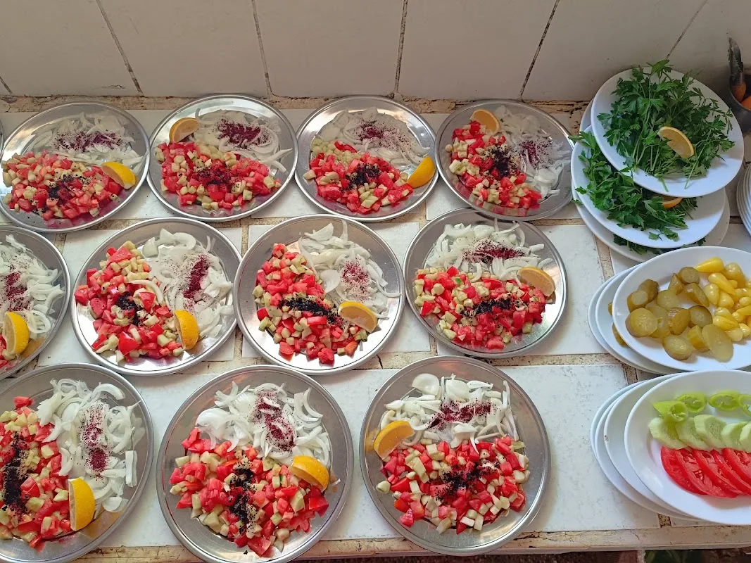 Adanır piknik canlı alabalık tesisleri