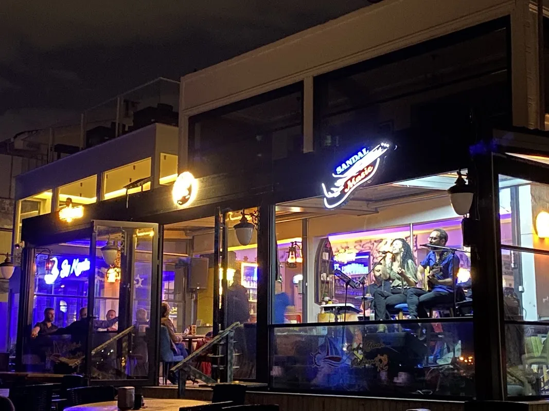 Sandal Beach Restaurant & Eğlence