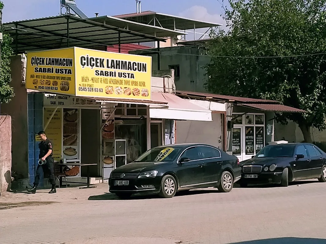 Çiçek Lahmacun