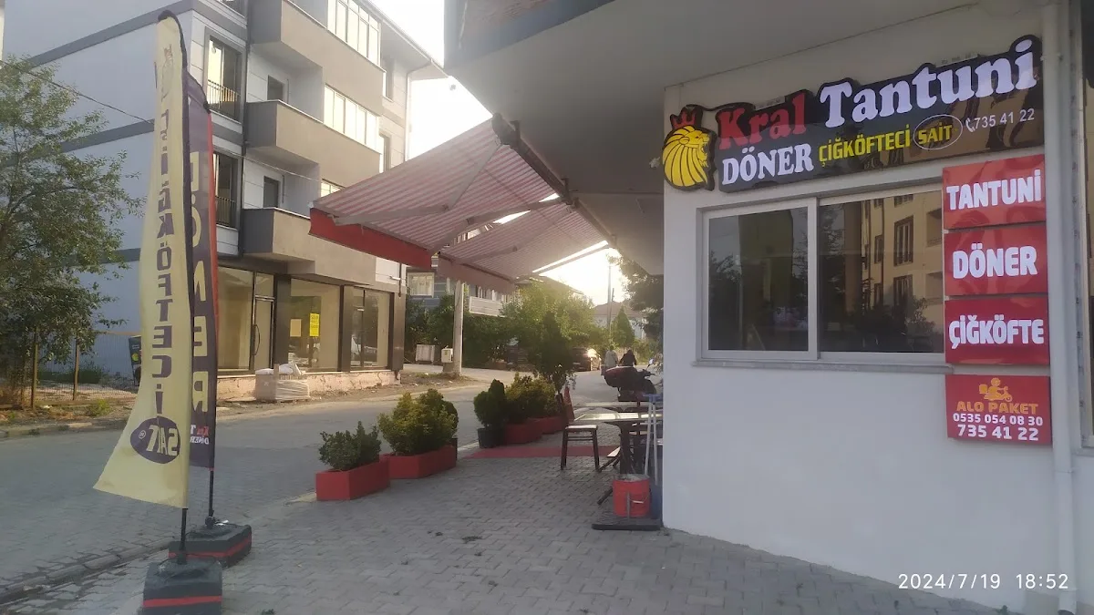 Kral Tantuni döner çiğköfteci Sait