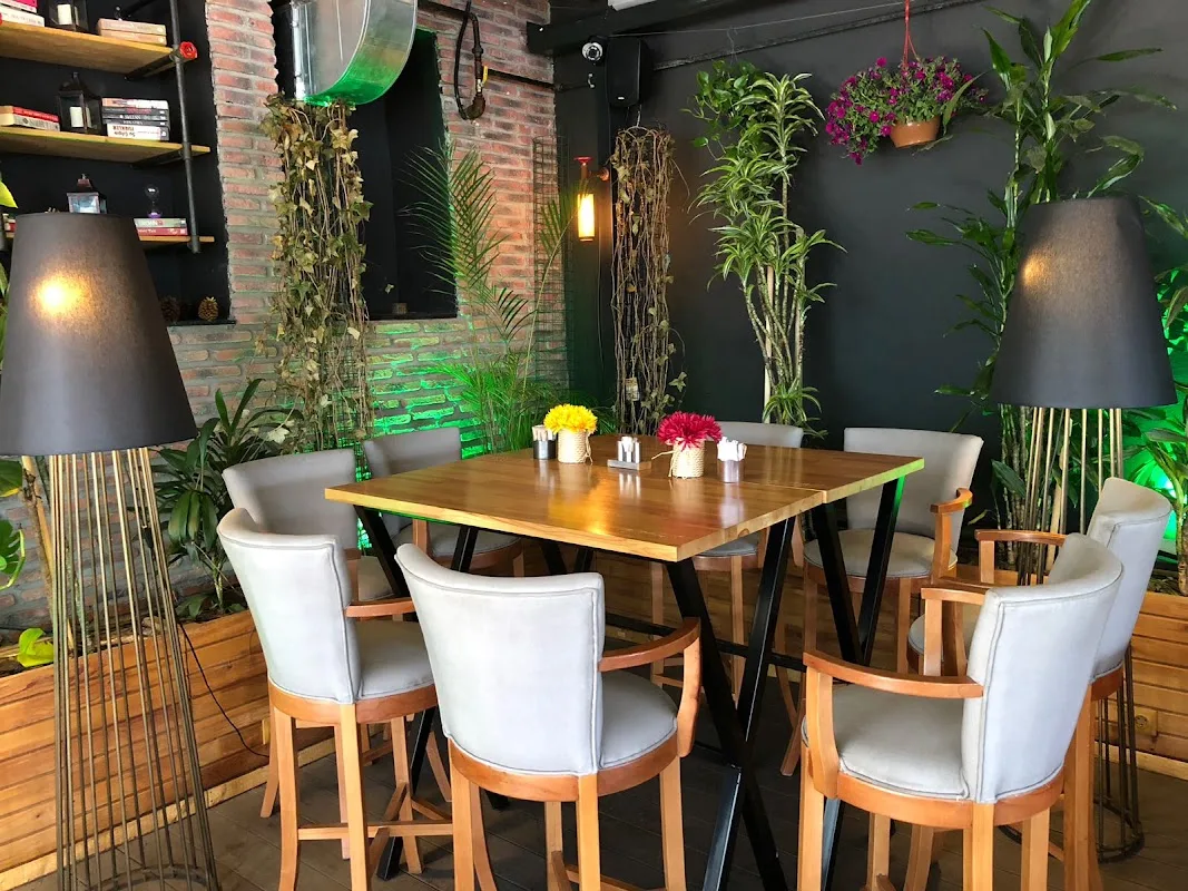 elmAli Cafe&Lounge