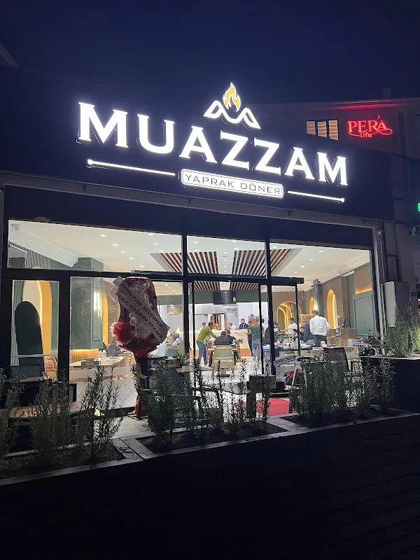 Muazzam Yaprak Döner