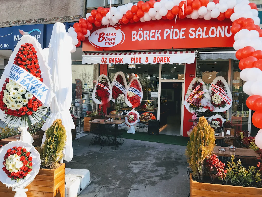 Özbaşak Pide & Börek Salonu