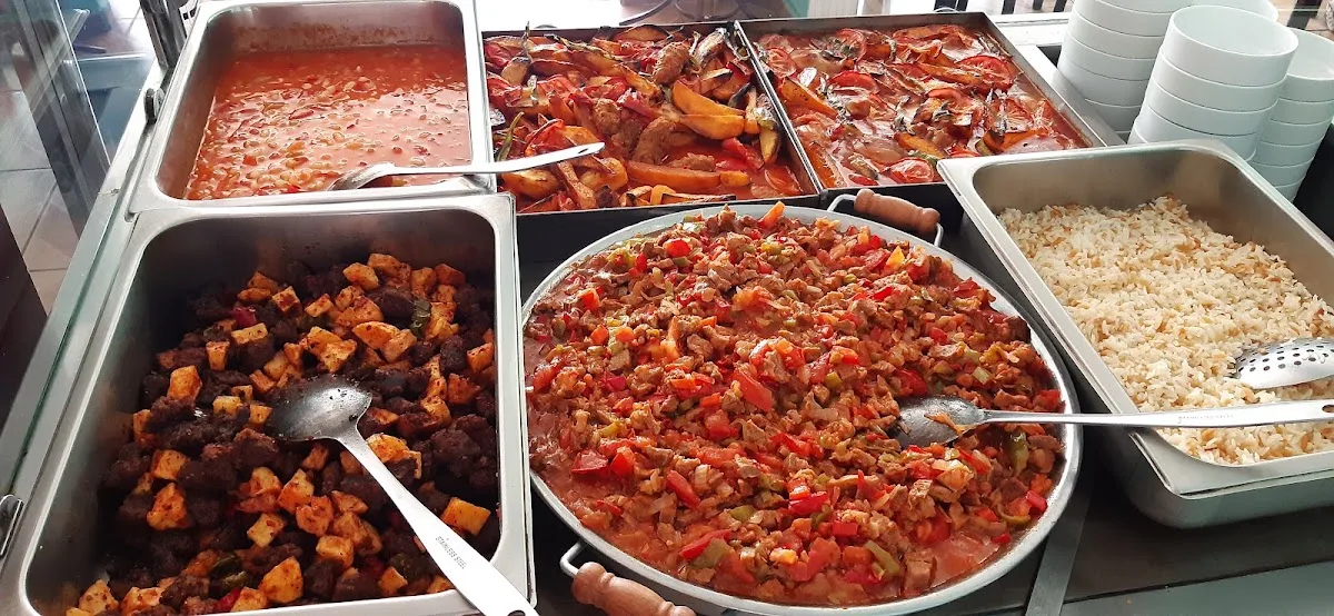 Çınar Kebap lahmacun pide sulu yemek çorba Salonu