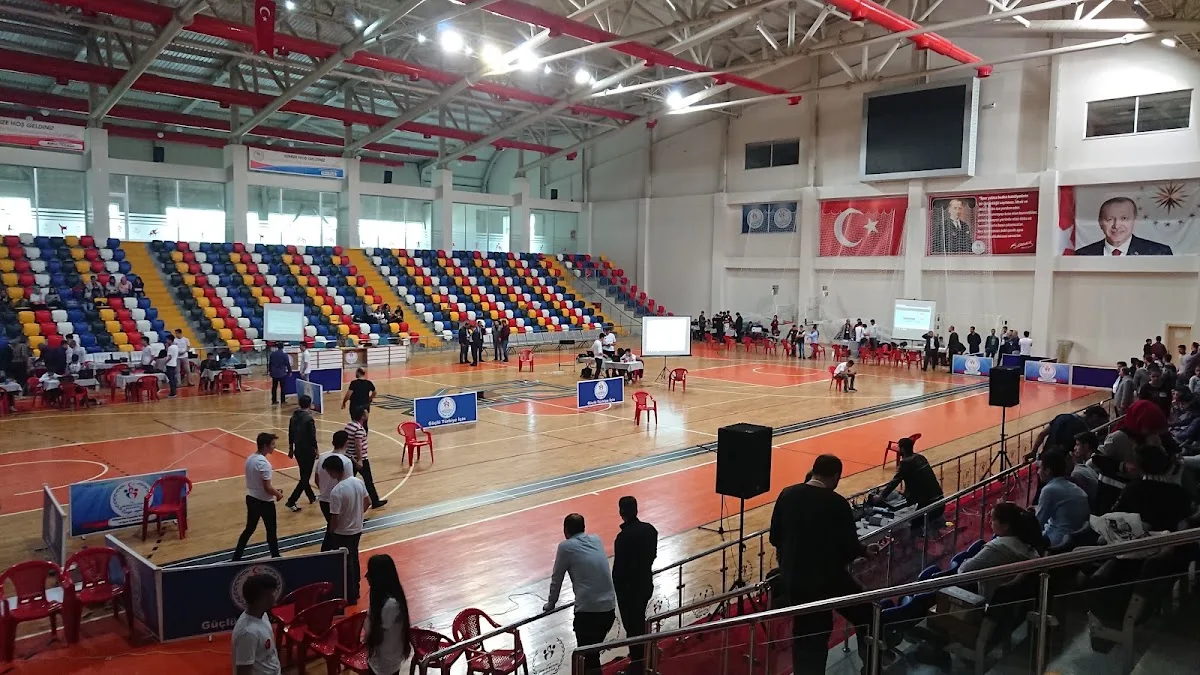 Yeni mahalle Kapali Spor salonu