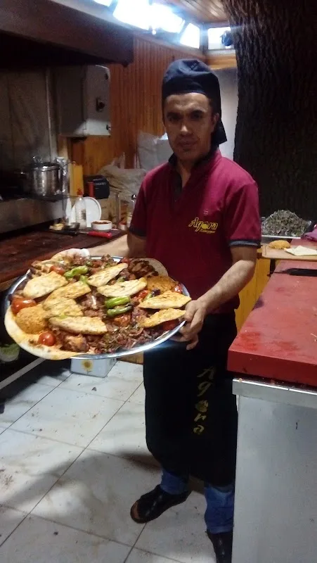 Agora dudullu kebapçısı