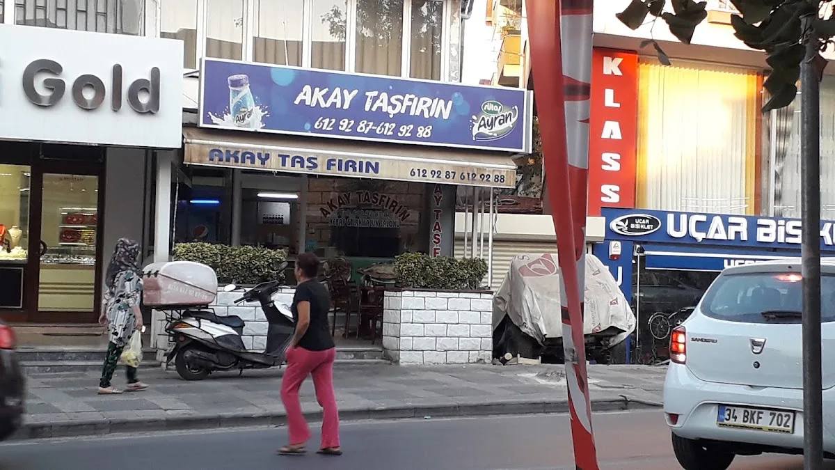 Akay Taşfırın Kebap Lahmacun Salonu