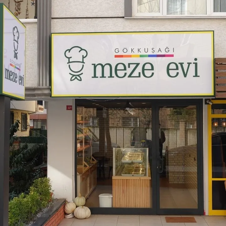Gökkuşağı Meze Evi