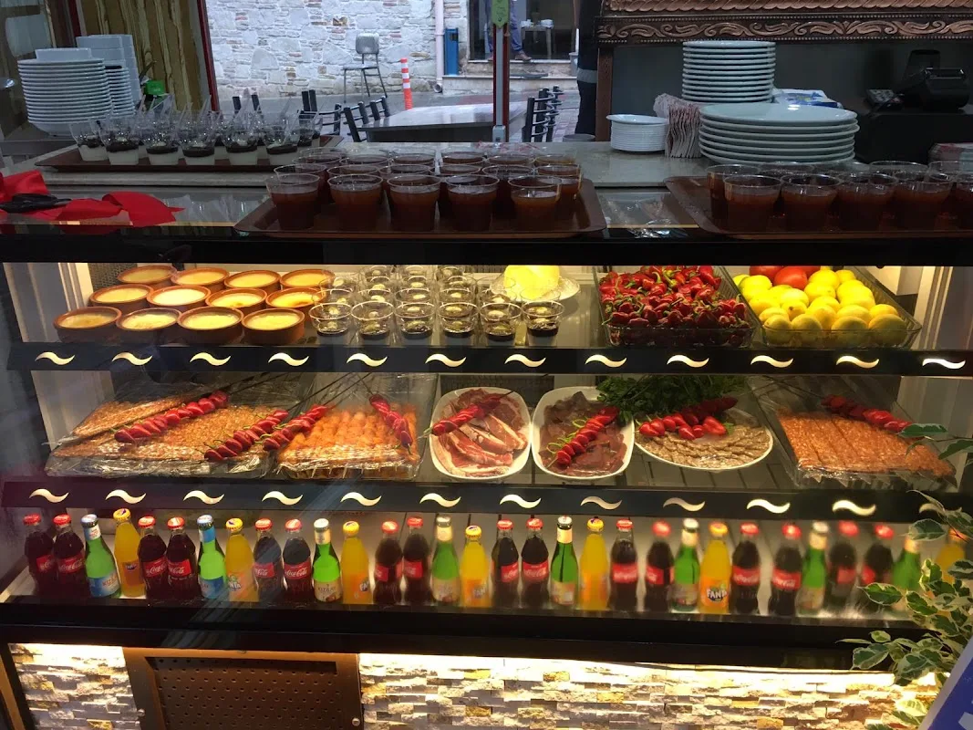 Alim usta kebab salonu