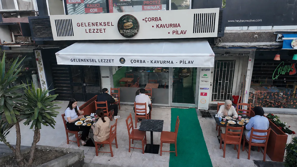 Altunizade Kavurmacısı