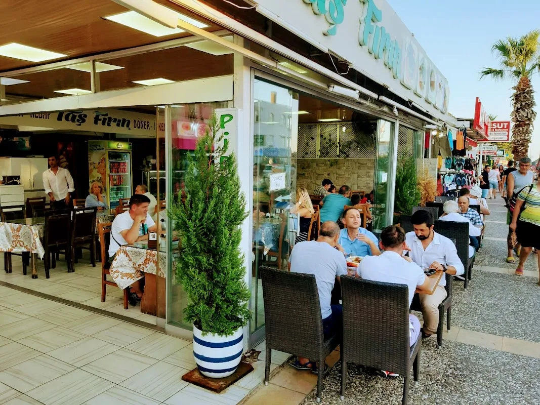 TAŞ FIRIN PİDE LAHMACUN KEBAP DÖNER SALONU