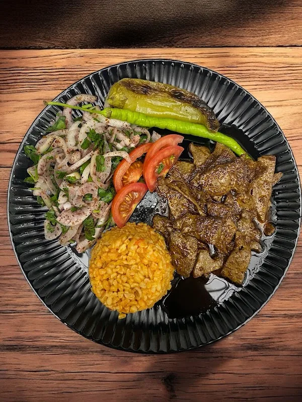 Ciğerci Özlem Usta