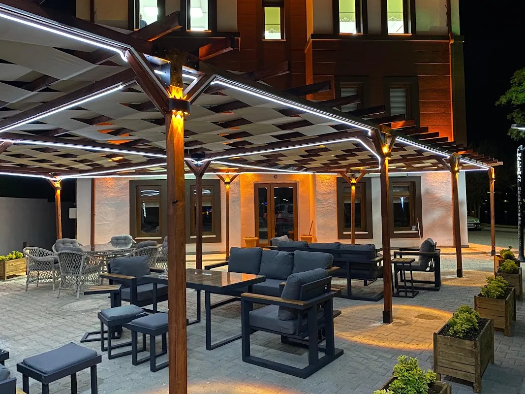 Kuş Cenneti Göl Kafe & Restoran