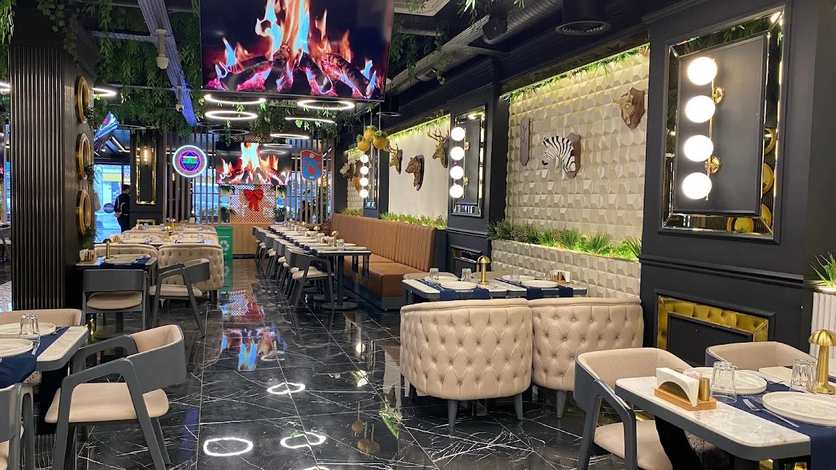 Matte Line Cafe & Restaurant