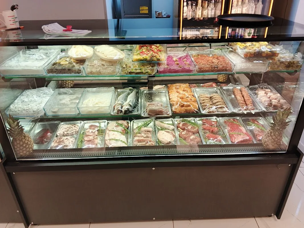 Gencerler Gölhisar Alkollü Restoran