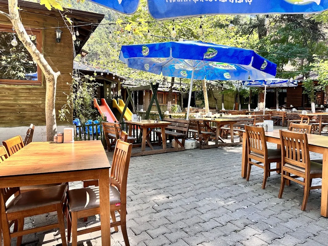 ÇAMLIK ET MANGAL AKÇAABATLI KASAP MEHMET