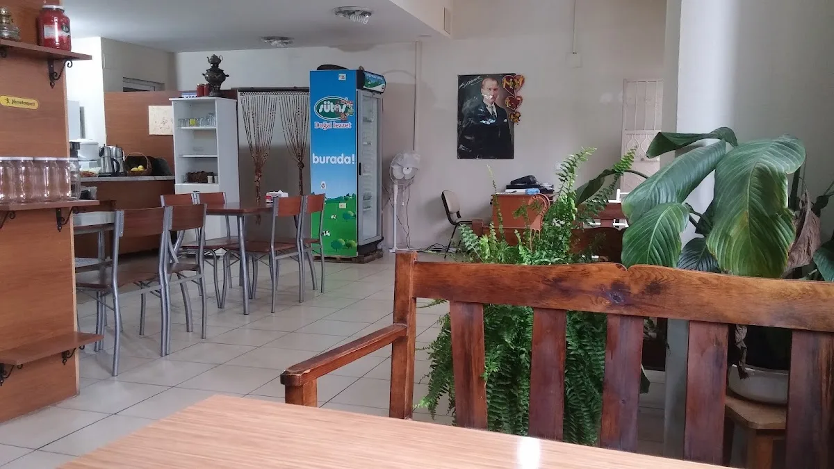 AYRAN ÖZ & SOYLU CAFE