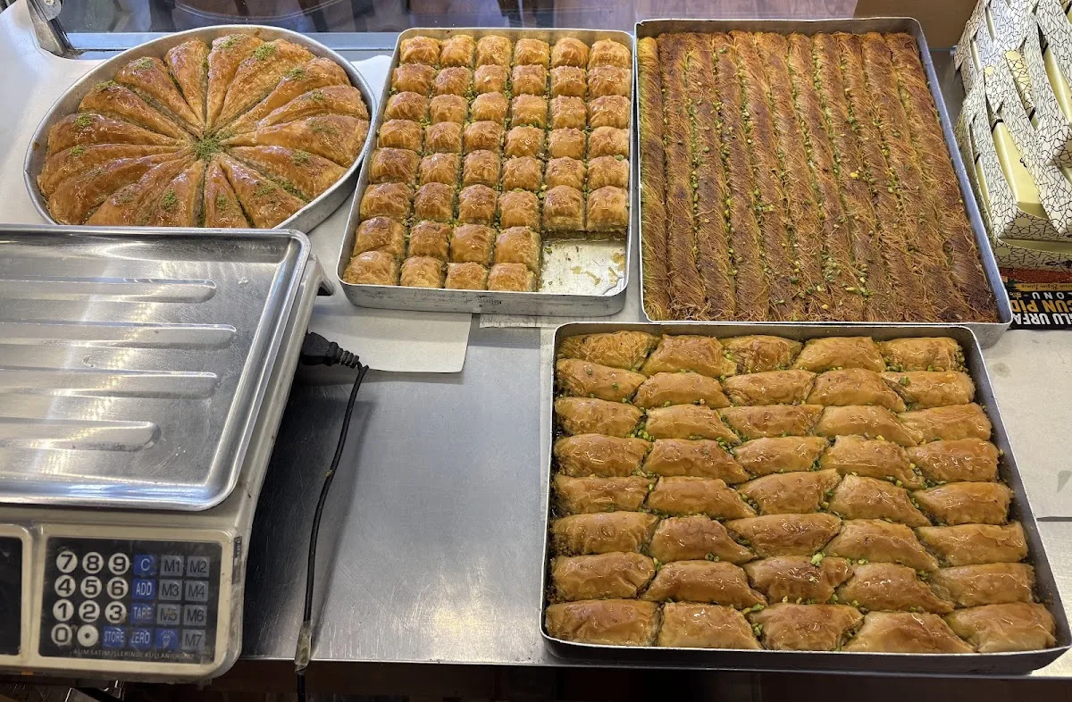 Ustamoğlu urfa lahmacun pide salonu