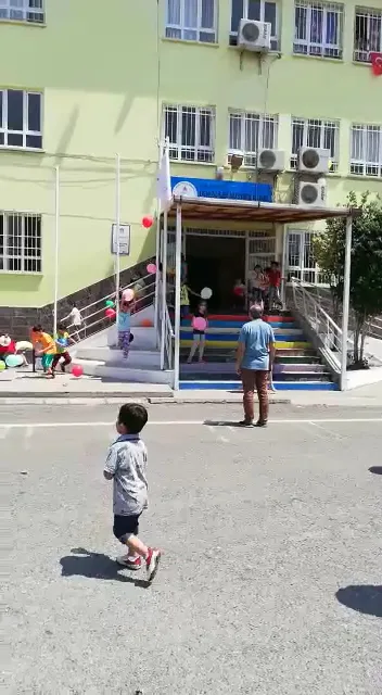 100. Yıl Eczanesi