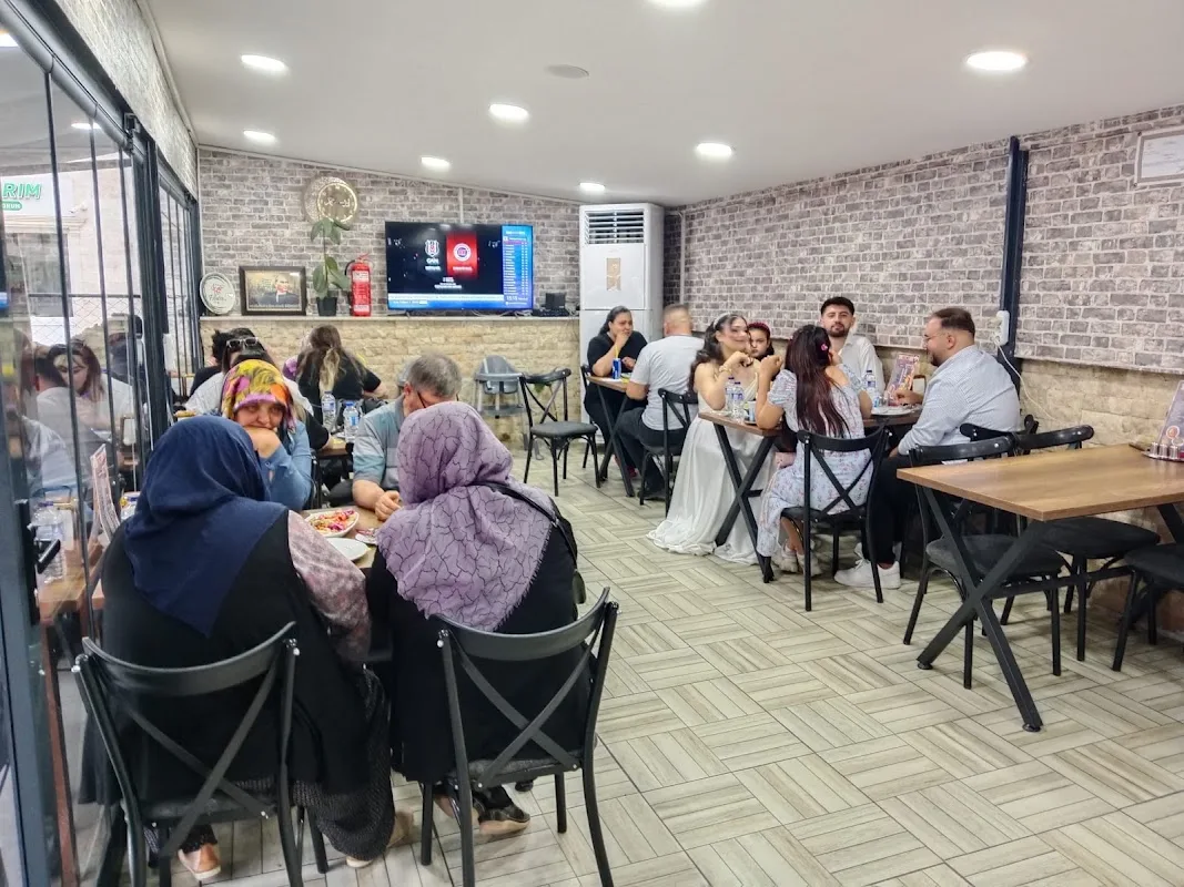 Azra Pide Çivril