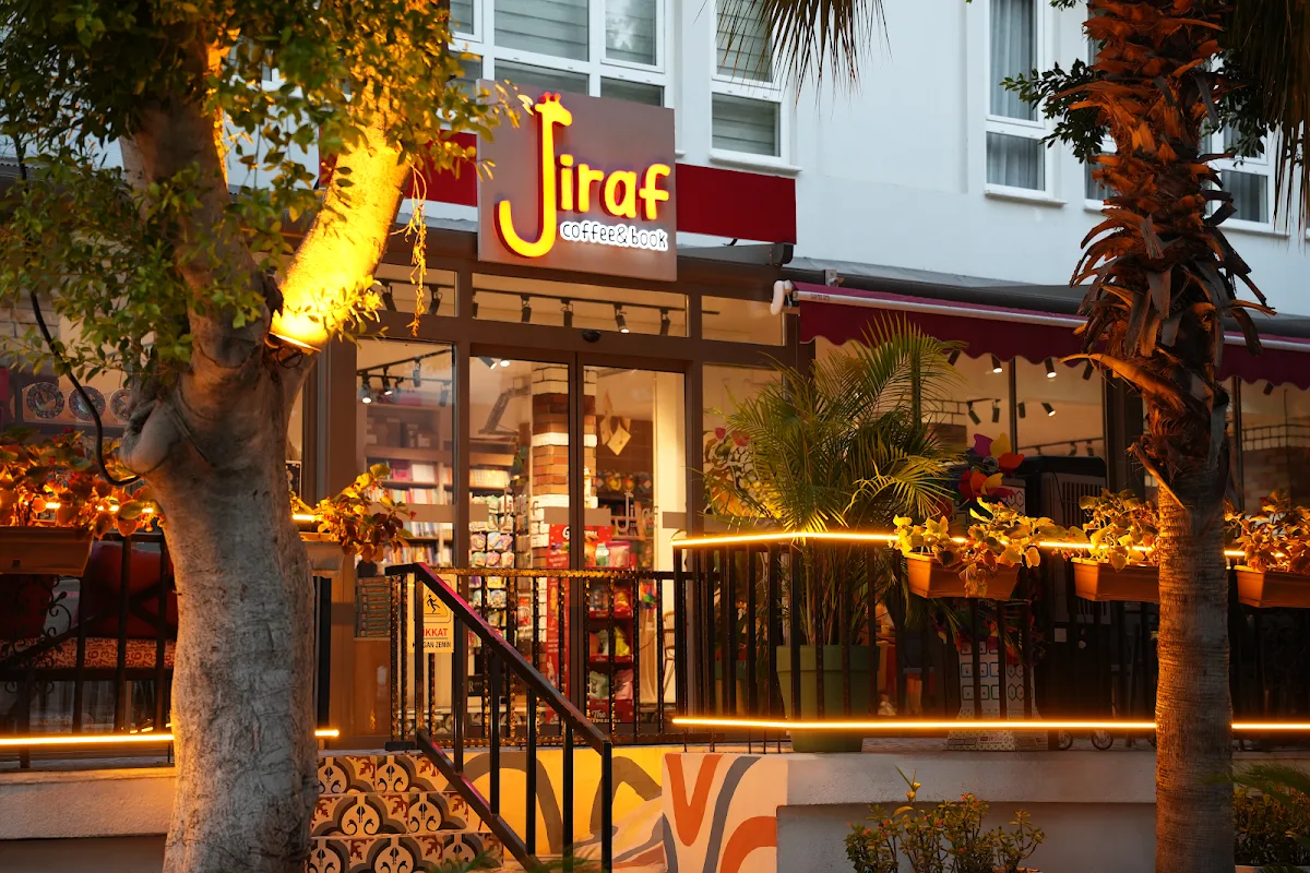 jiraf coffee & book