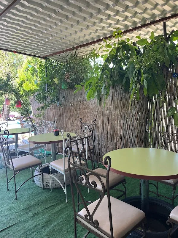 SAKLI BAHCE CAFE & DÖNER & fast food
