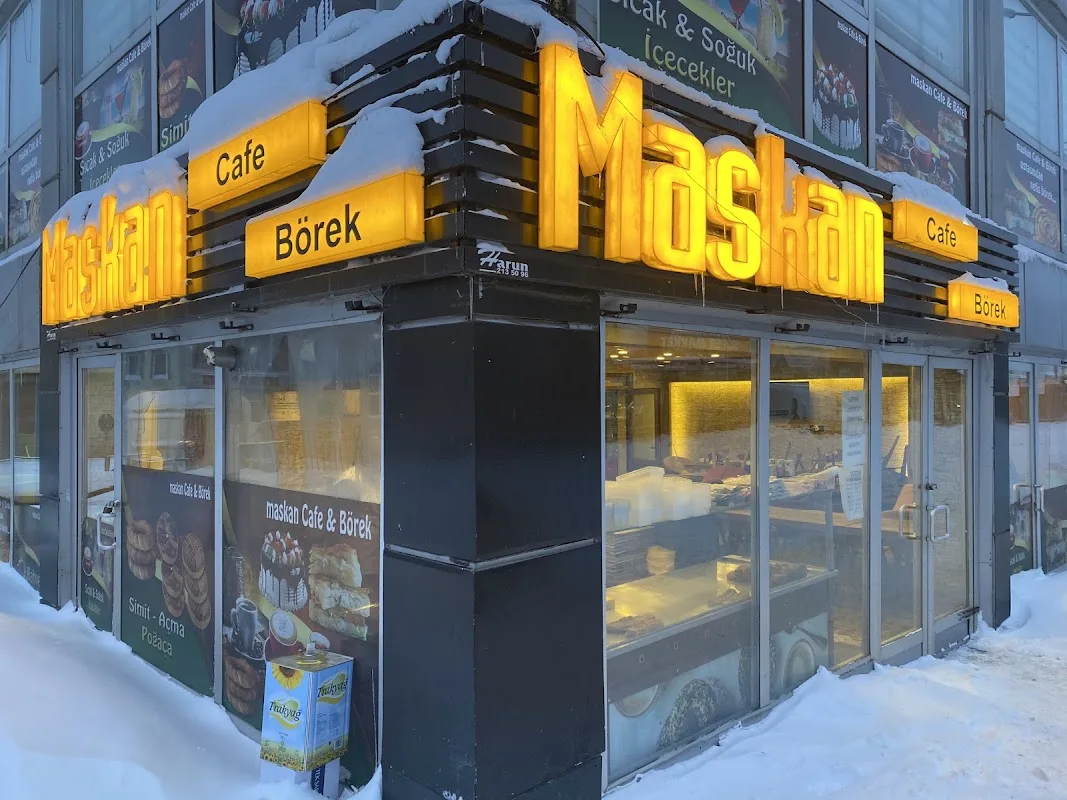 Maskan Cafe