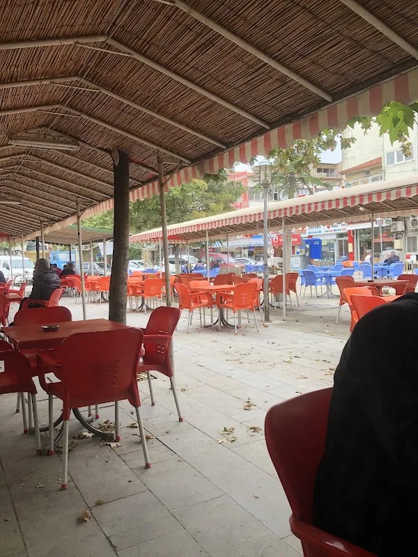 Çınaraltı Çay Bahçesi