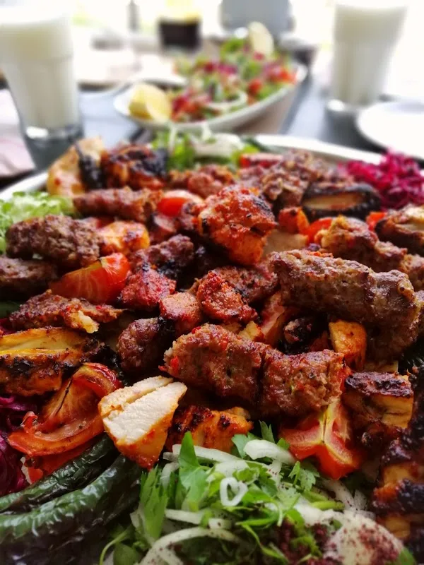 Şark kebap salonu
