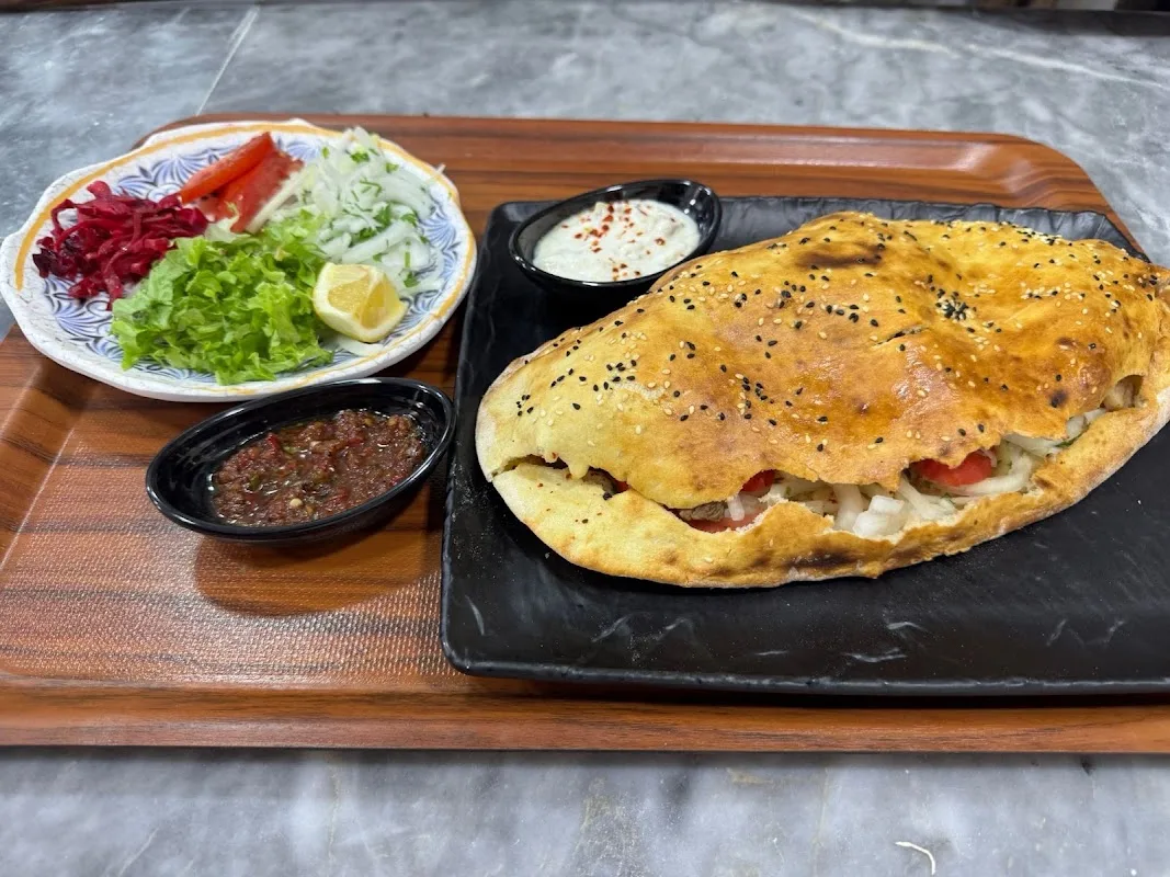 ÖZAK LAHMACUN PİDE KAVURMA