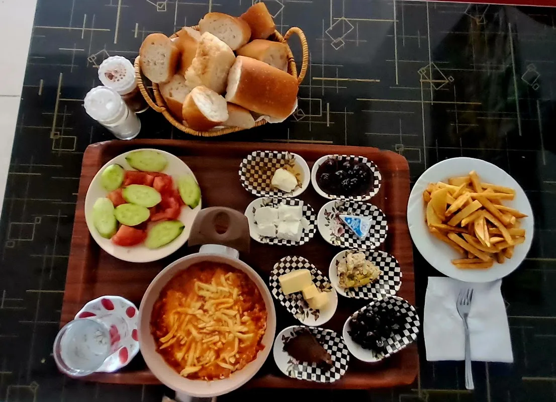Pınar Cafe Restoran