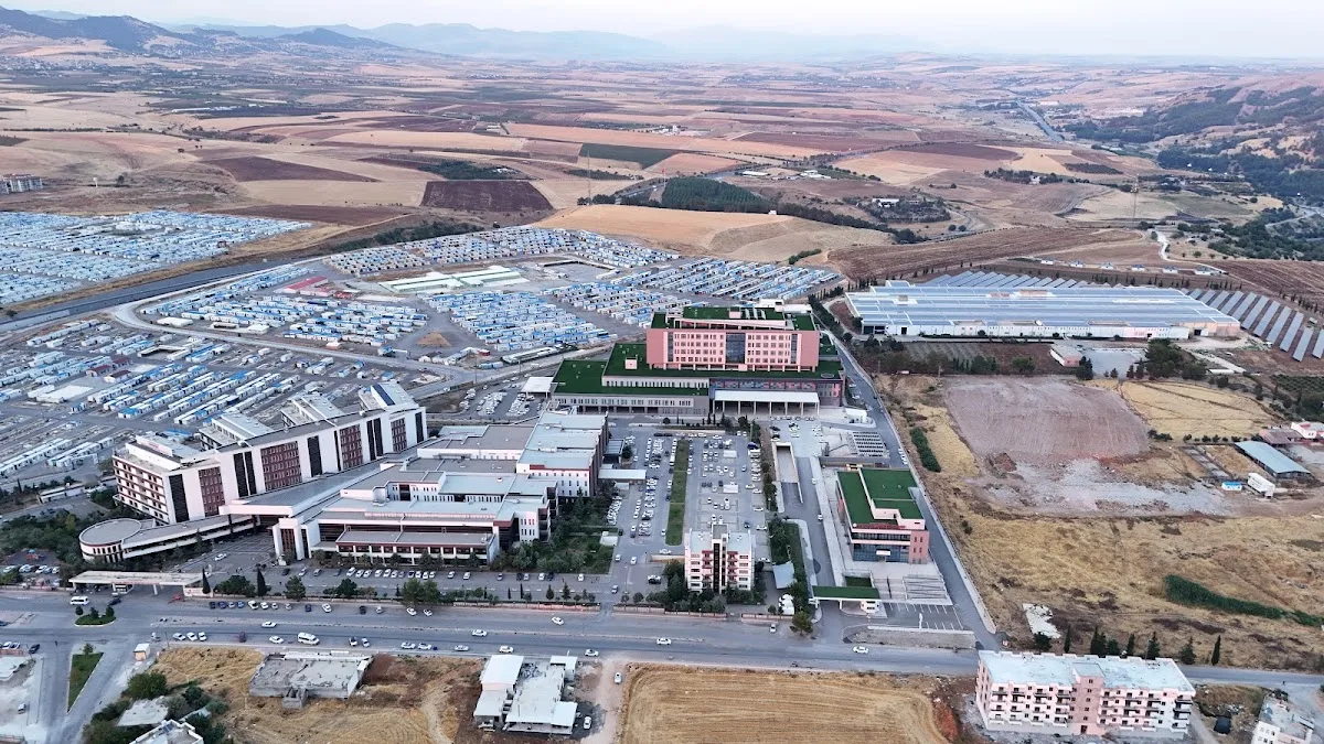 Adıyaman Eğitim ve Araştırma Hastanesi İdari Hizmet Binası (by Erdal)