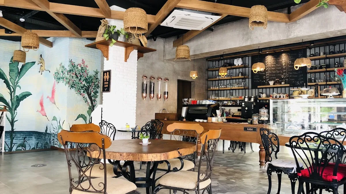 Daphne's Coffee & Tea