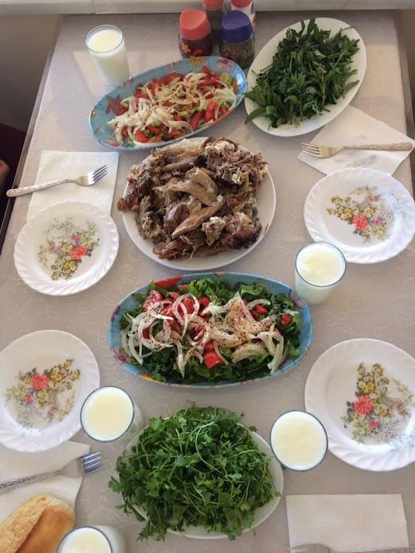Kuyu Kebabı (KADI'nın Yeri)
