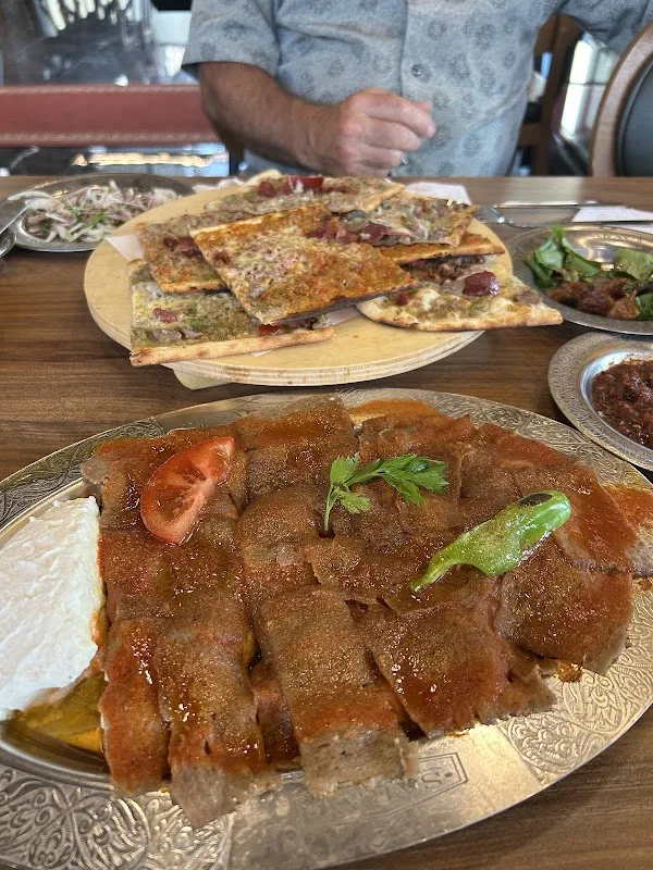 Saray Restaurant Yakut