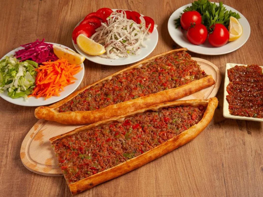 Anteplim Pide , Lahmacun & Kebap Salonu