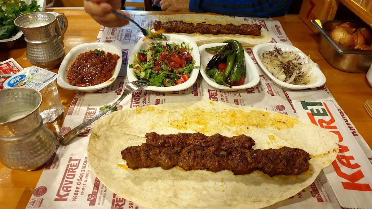 Kavuret Kebap Ciğer Salonu