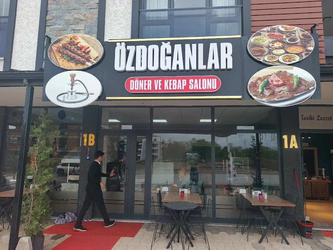 Öz Doğanlar Döner ve Kebap salonu