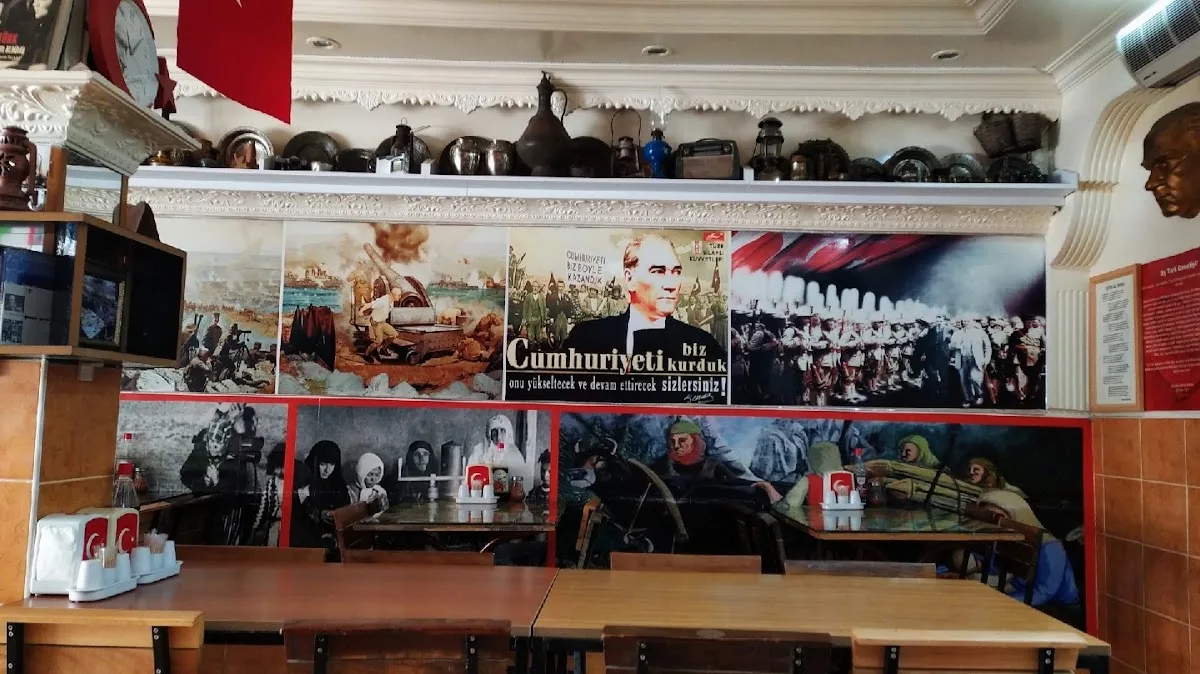 Sarıgöl Özgür Pide Salonu