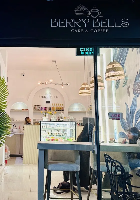 Berry Bells Cafe