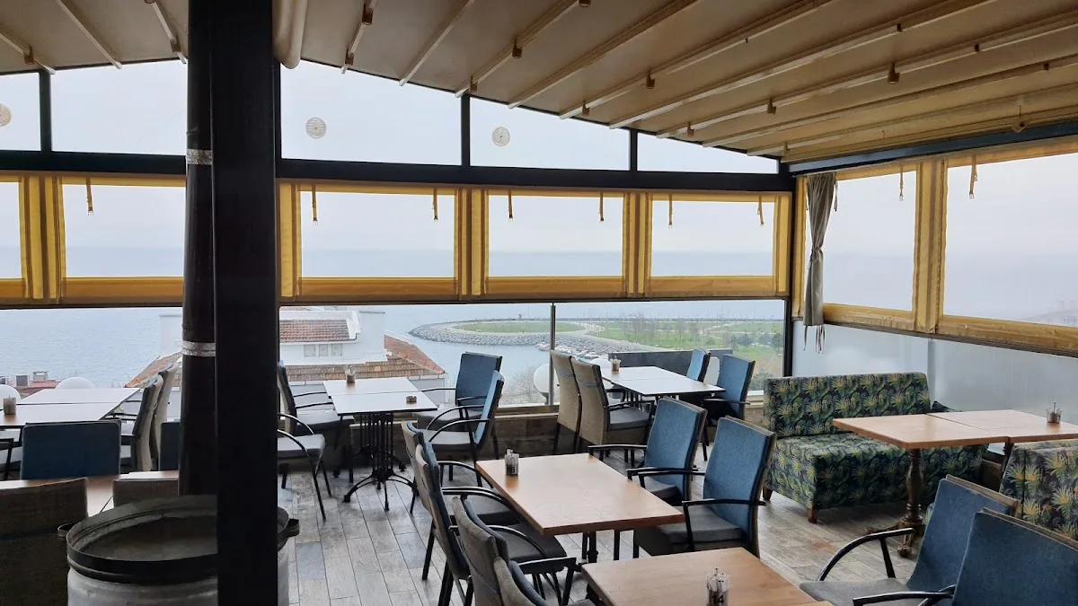 Villa Garden Cafe & Restaurant