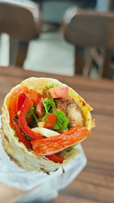 Tahir Usta Dürüm Ve Kebap Salonu