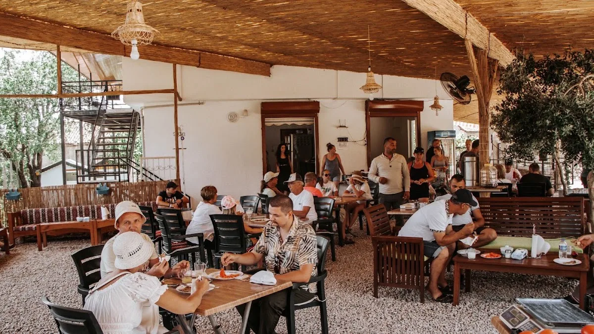 Altınbeşik Cafe