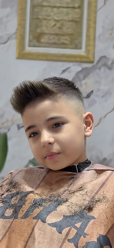 Kozan Salon Yücel Erkek Kuaförü