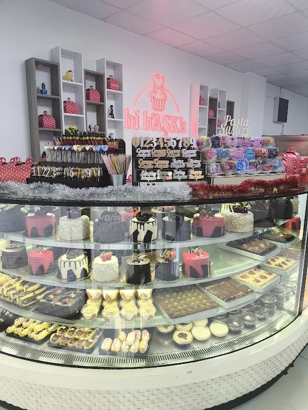 Bi başka pastane