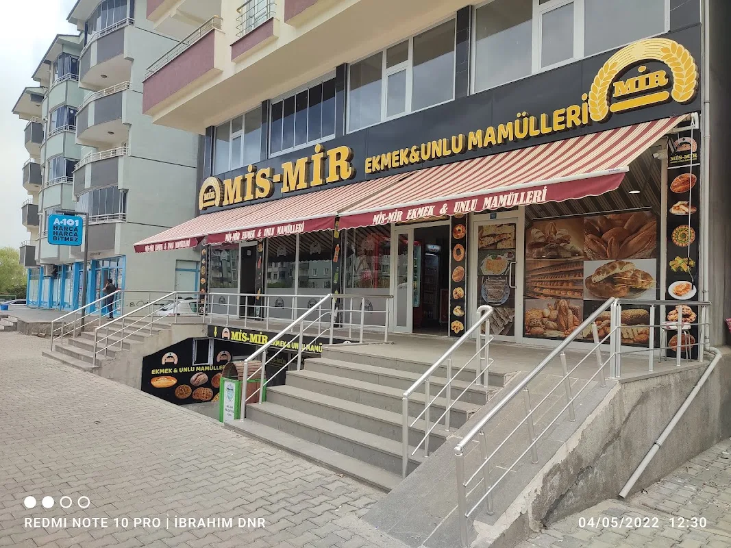 Mis-Mir Cafe
