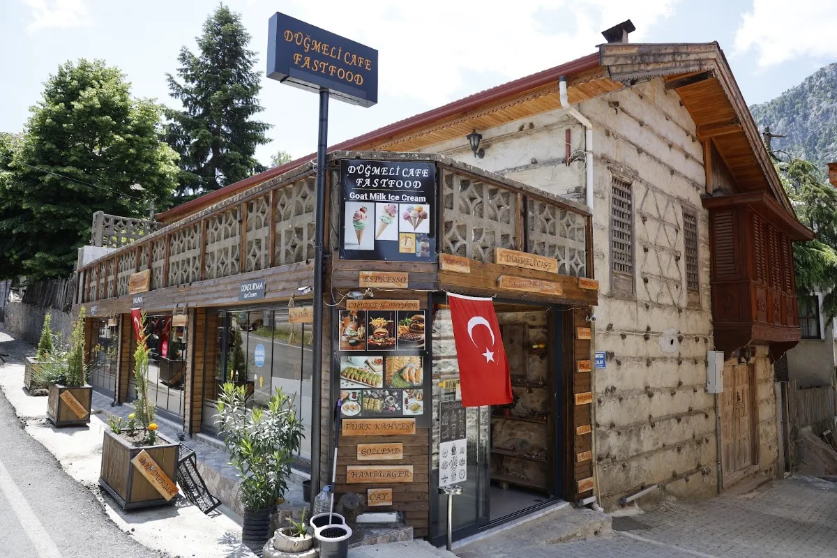 Düğmeli Cafe - Fast Food